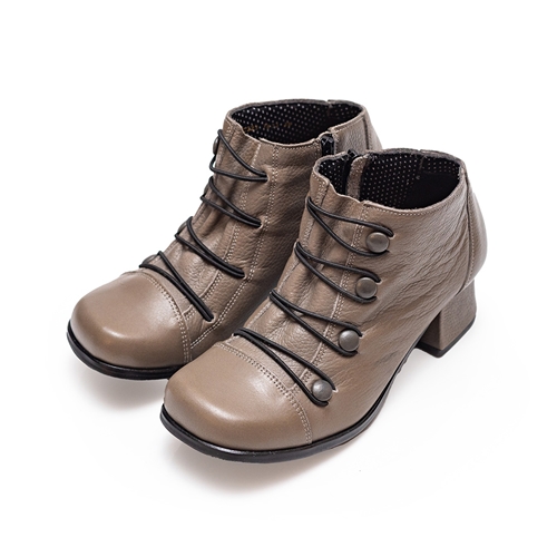 Bota Retr Feminina 7673 Bota Retr Feminina 7673 Hoover